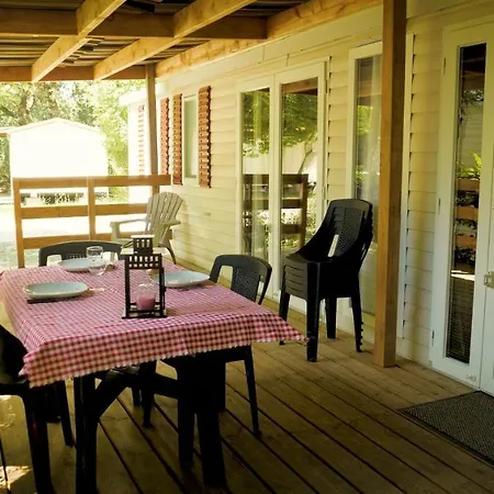 Le Dolium Campingplatz 4*