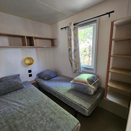 Campingplatz Le Dolium Laudun