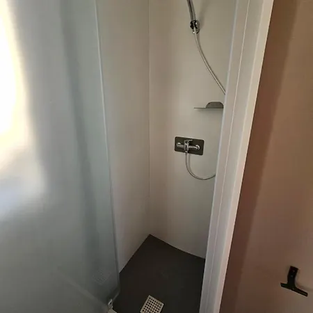 Campingplatz Le Dolium Laudun