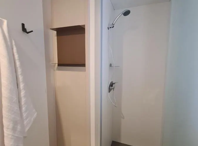 مكان تخييم Le Dolium 4*