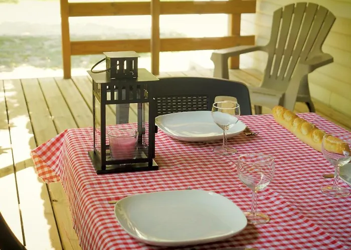 مكان تخييم Le Dolium Laudun