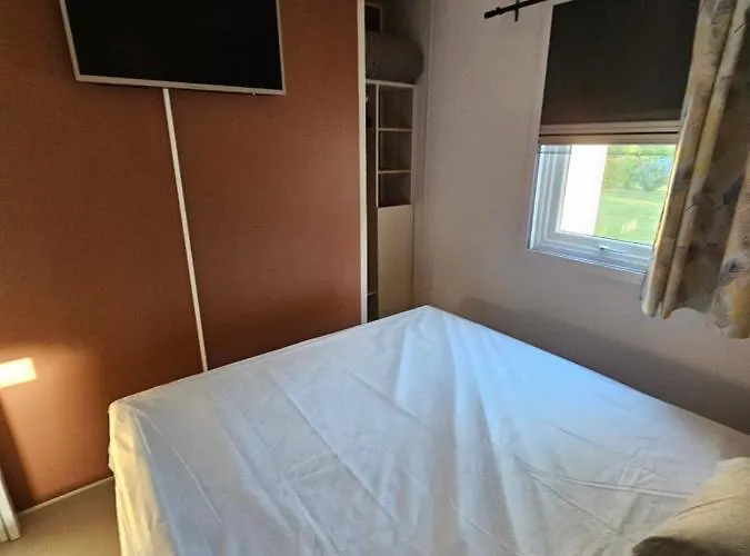 Le Dolium مكان تخييم Laudun