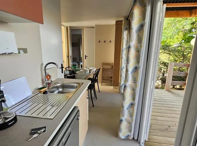 Le Dolium مكان تخييم