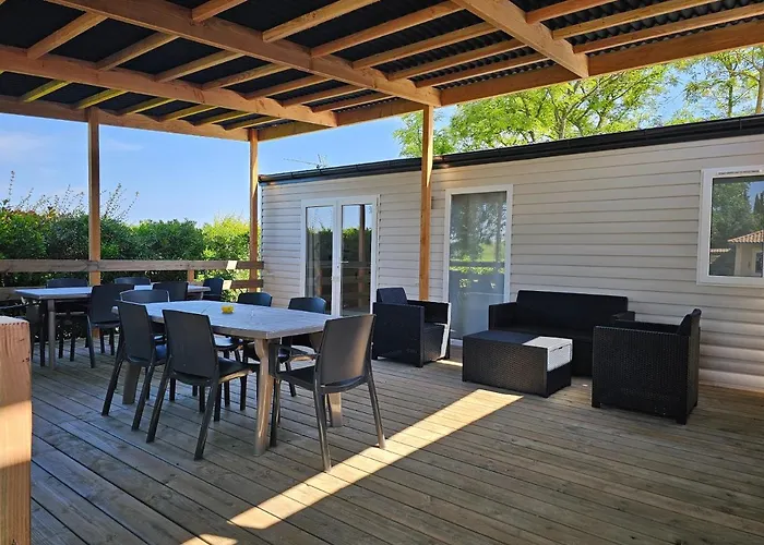 مكان تخييم Le Dolium