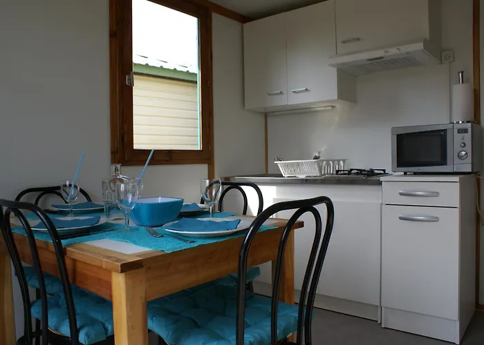 Le Dolium مكان تخييم