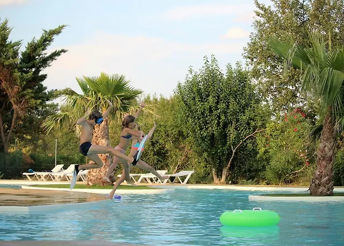 Le Dolium Campingplads Laudun
