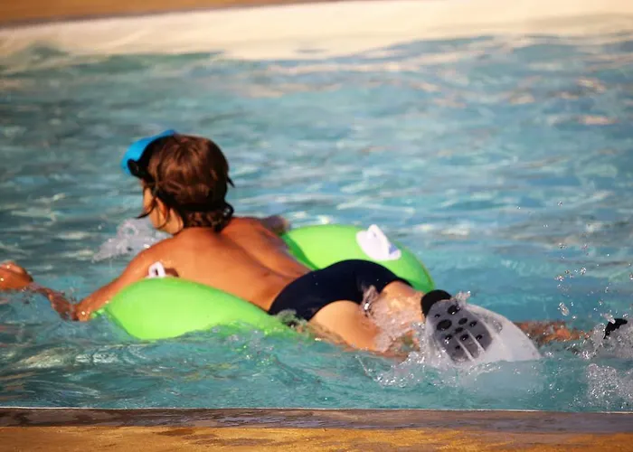 مكان تخييم Le Dolium 4*